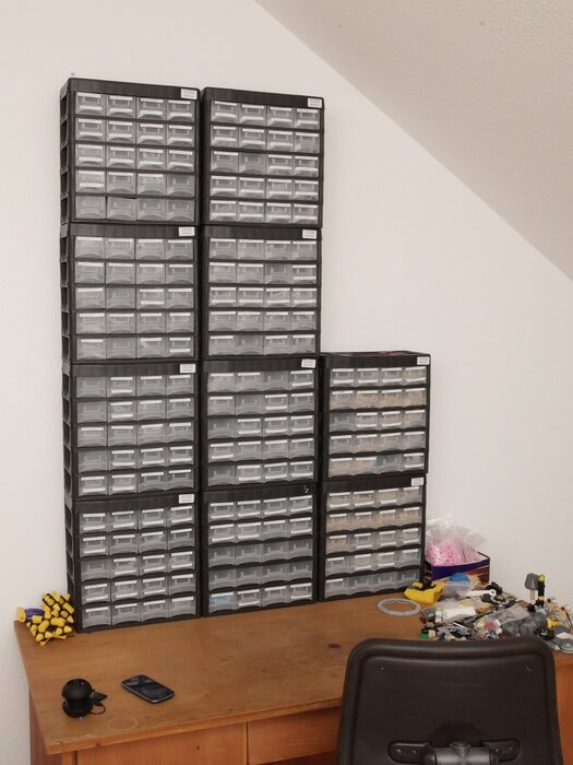 Multi drawer cabinets