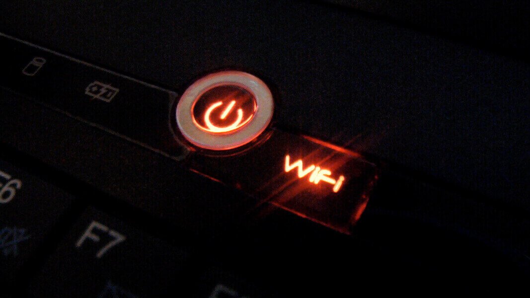 Illuminated power push button switch
