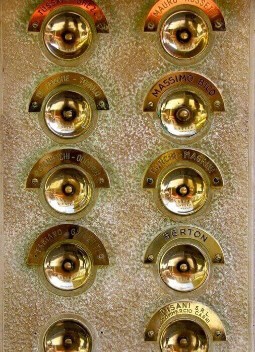 Momentary switches on vintage doorbells