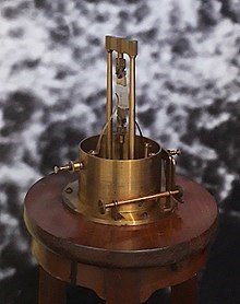 Curie compensator with piezo crystal in the Museum of Scotland