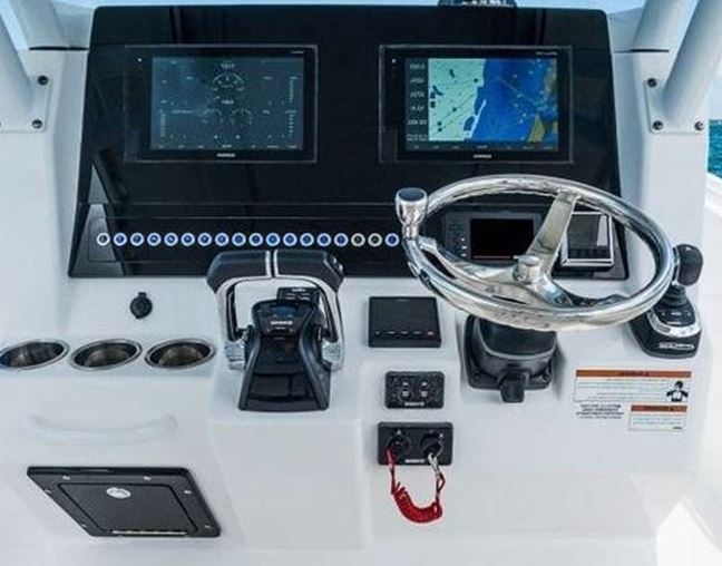 Sealing IP68 & IP69K piezo switches yacht application