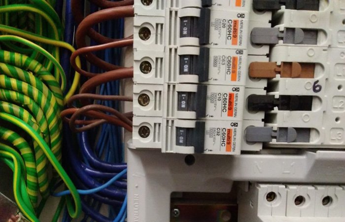 Figure 11: Advantages of Circuit Breakers