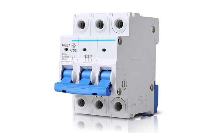 Figure 4: Types of Circuit Breakers - ACB