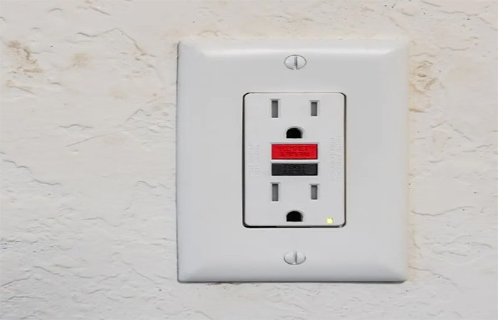Figure 6: Types of Circuit Breakers - GFCI