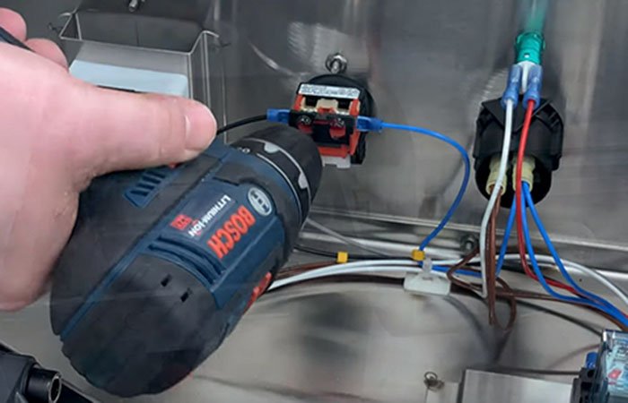 how to install an emergency stop switch